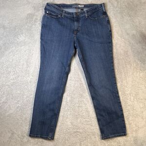 Carhartt Women’s Size 12 short Relaxed Fit Rugged Flex Denim Blue Jeans